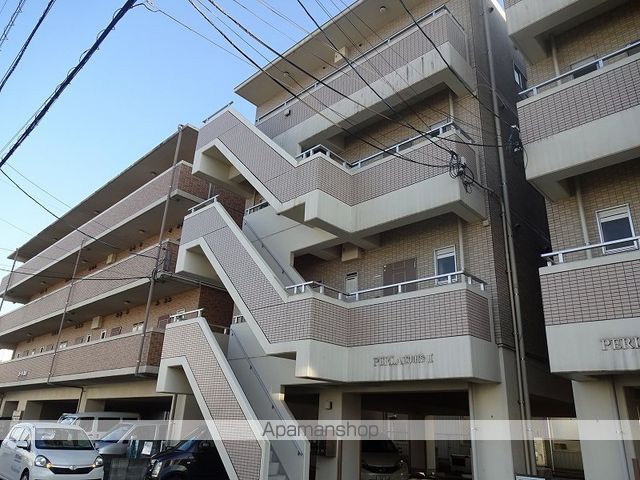 ＰＥＲＬＡ南川添Ⅱ 201号室 外観
