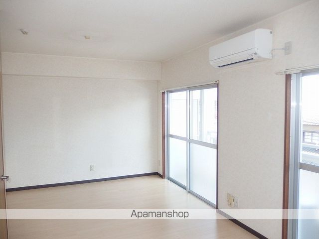 ロイヤル智晴 その他3