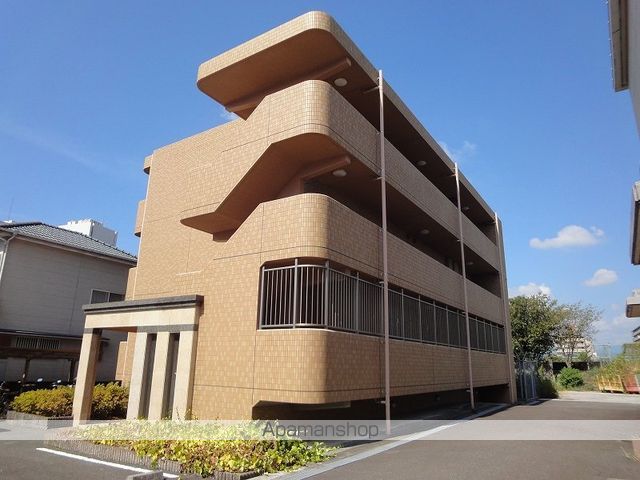 マリベール中村 203号室 外観