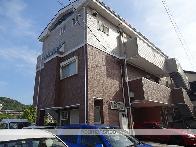 ハウス２０００ 301号室 外観