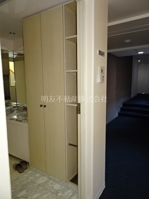 フジテラス用賀 玄関