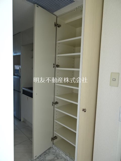 フジテラス用賀 収納