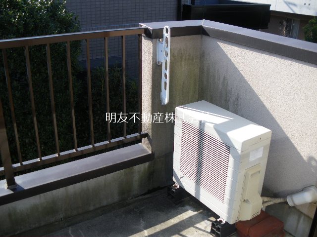 東京都世田谷区瀬田３丁目10-8 ベランダ
