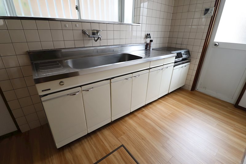 栄戸建借家 キッチン