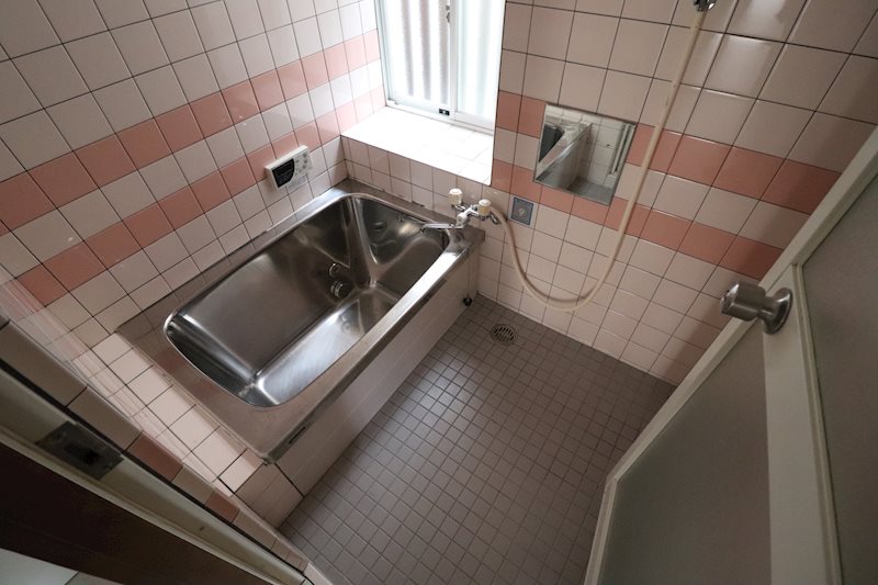 栄戸建借家 風呂画像