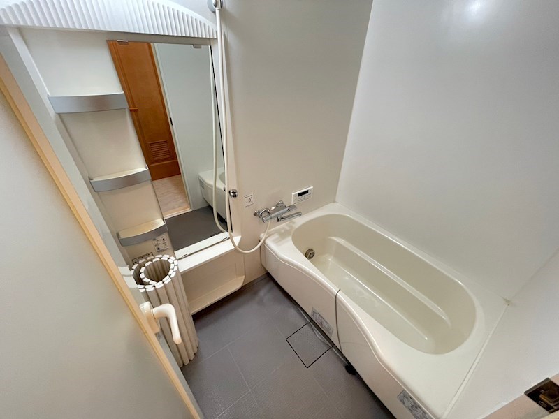 with creature 風呂画像