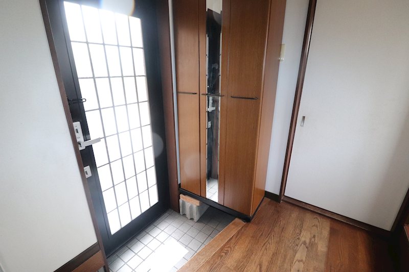 今宿2丁目貸家A 玄関