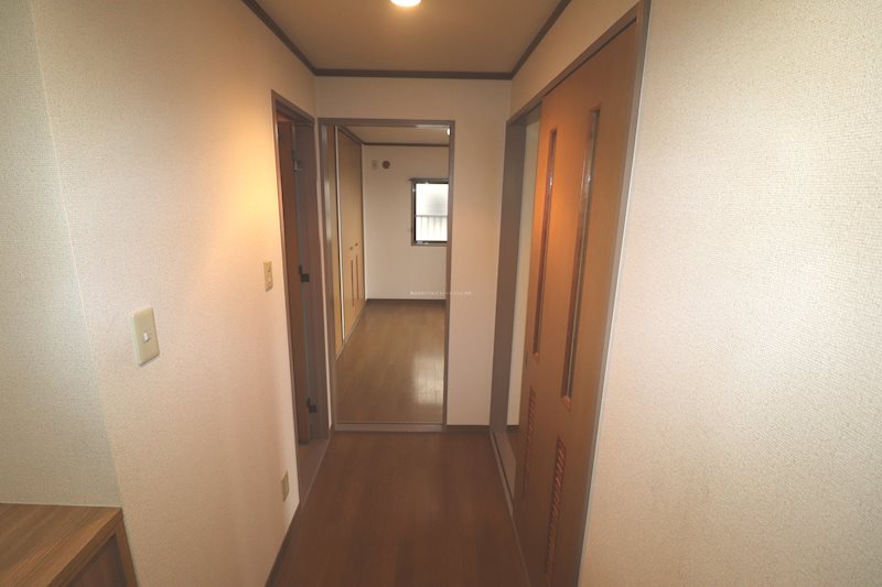パールハウス 玄関