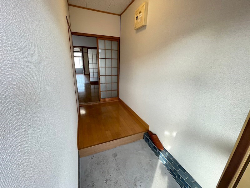 第2幸荘  玄関