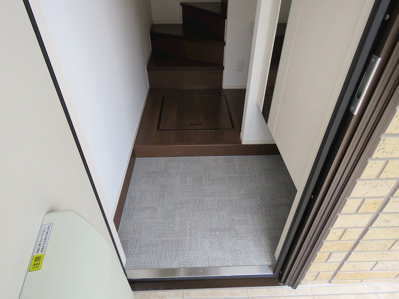 アルブル　B棟 玄関