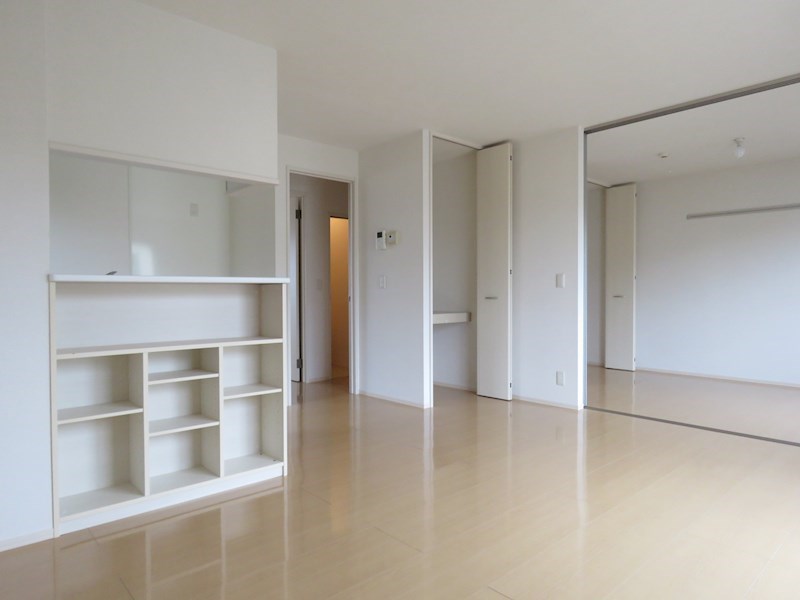 ソレイユ・ヴィラ　A館  リビング