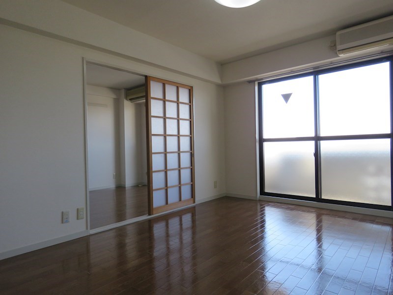 オオケイビル リビング