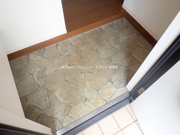 ヴィーブルシティ 玄関