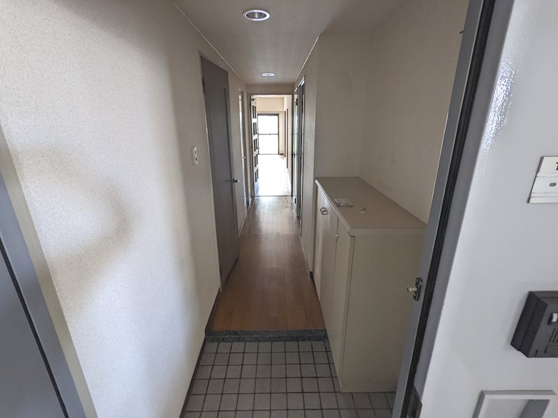 シャルマンコーポ野洲Ⅱ  玄関