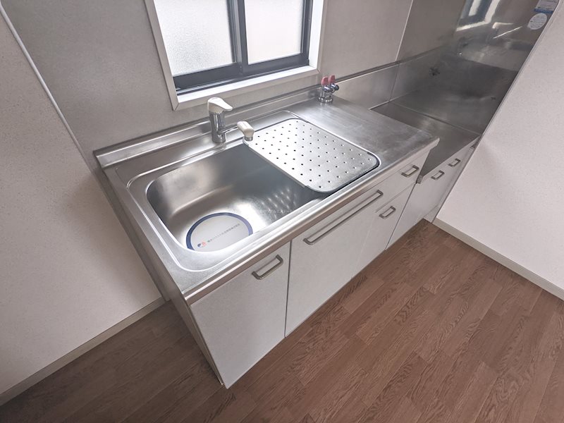 メゾン・ド・スリーゼＣ キッチン