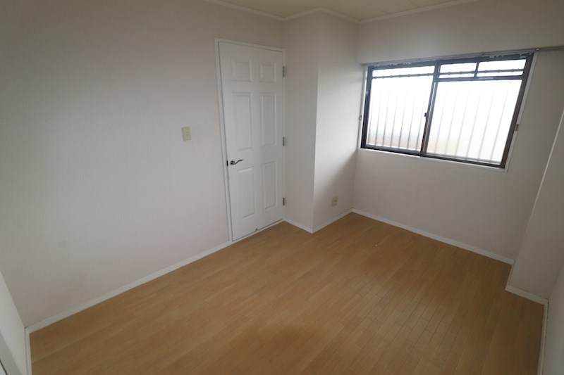 シャトーアルバ ベッドルーム