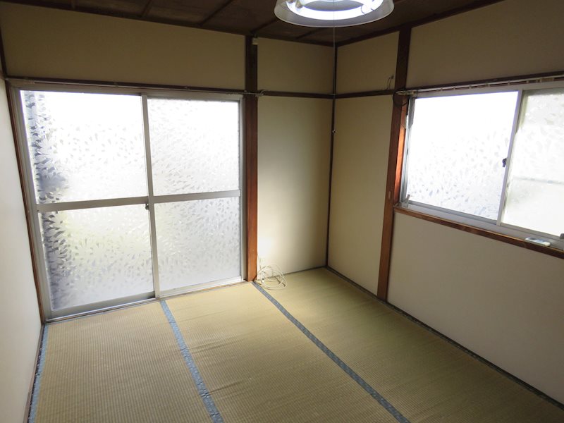 八幡大森 リビング
