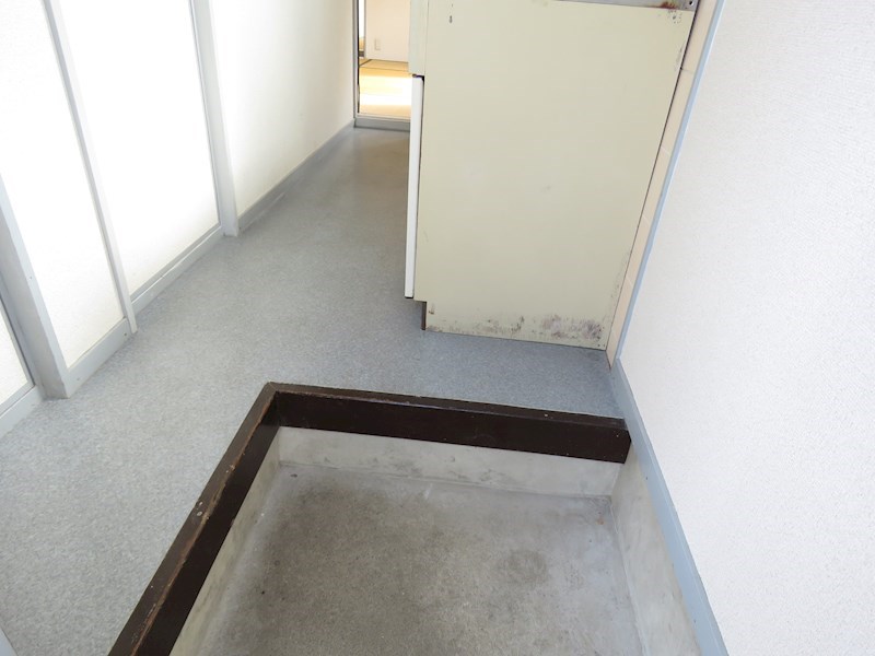 Ｂ・コーポひばり丘 玄関