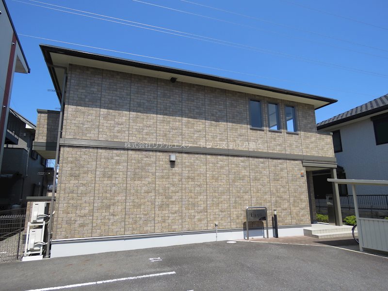 モナリエイースト 外観