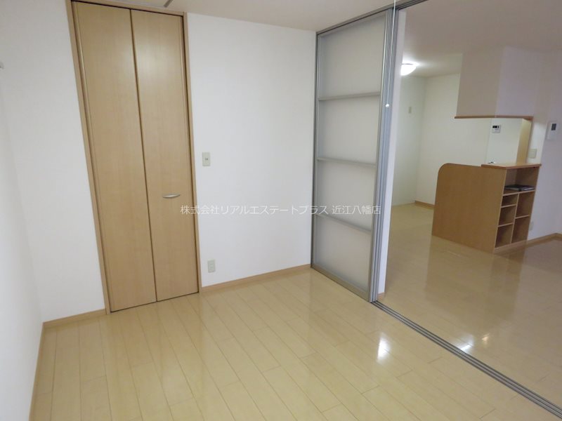 モナリエイースト ベッドルーム