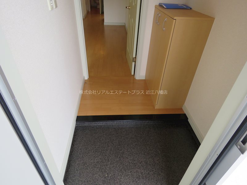 フィールド・ルミナスⅡ 玄関