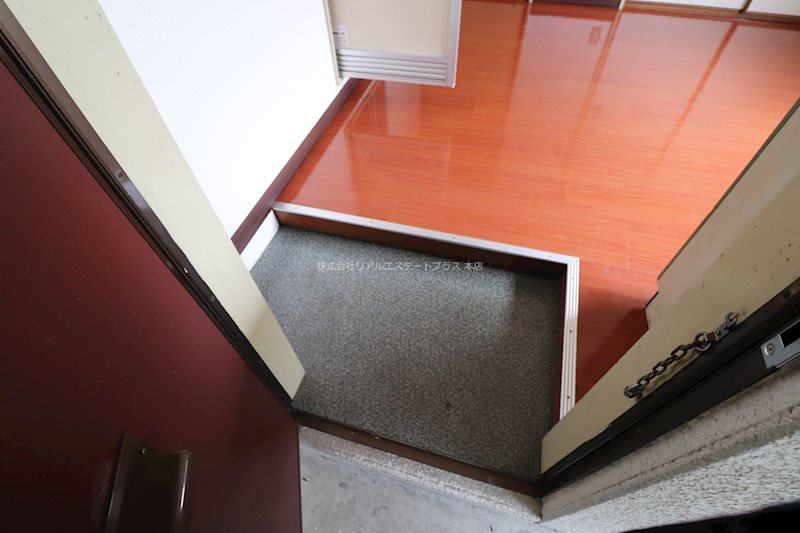 ハイツ西川  玄関