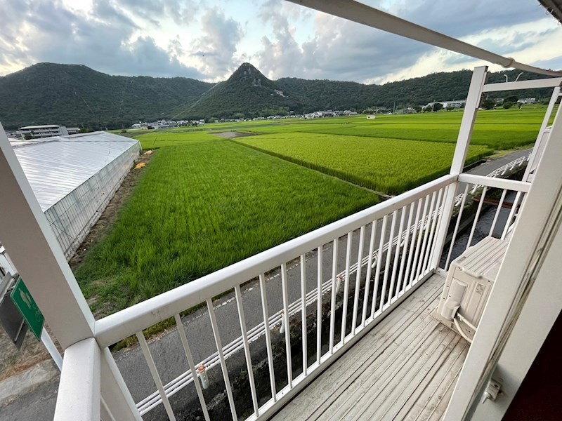 コミール小脇 ベランダ