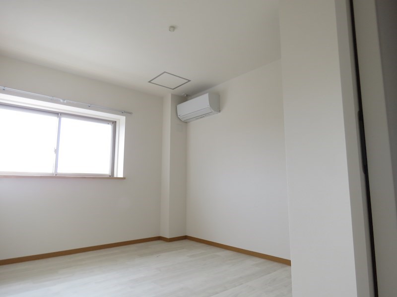 ロイヤルグランデ東陽 ベッドルーム