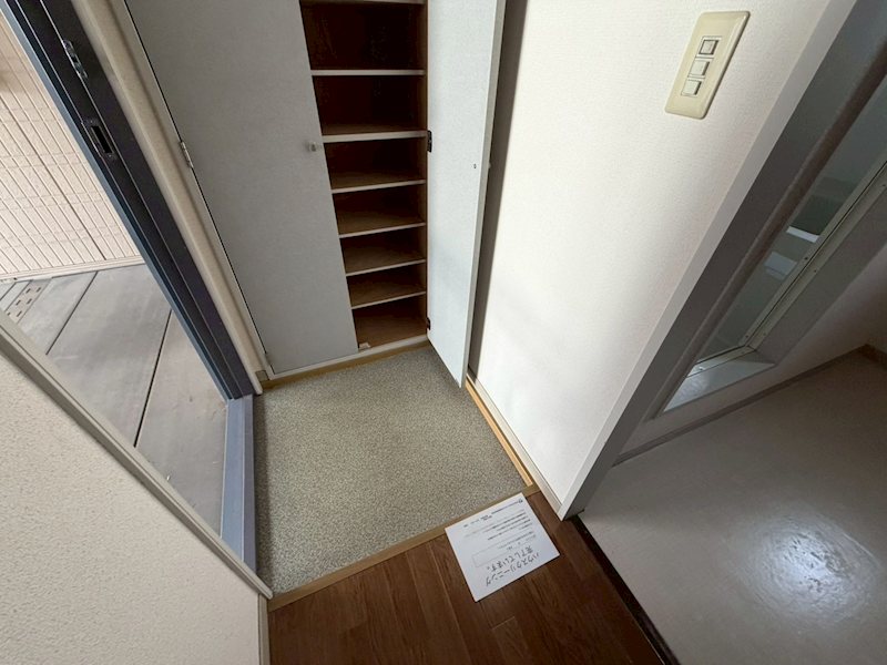 リバティ・コート 玄関