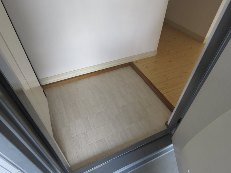 アビタ吉身Ａ 玄関