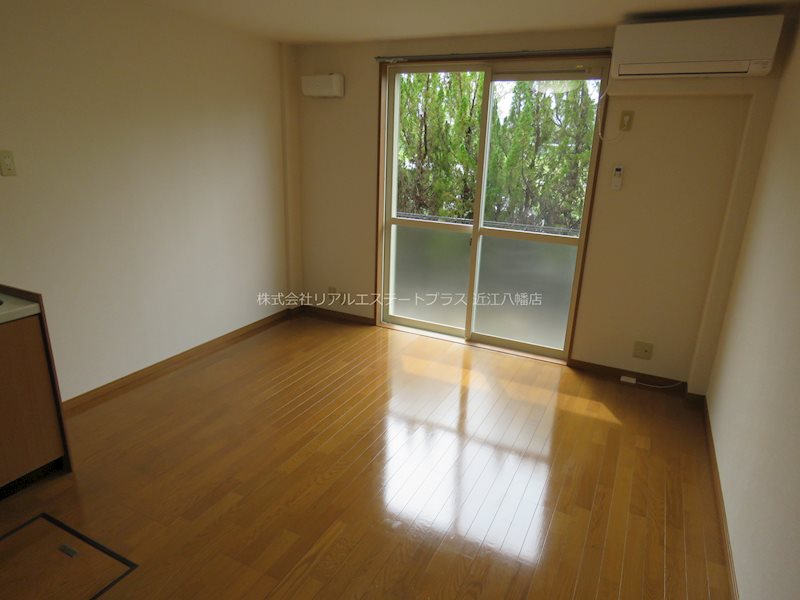 TWIN OAKS  リビング