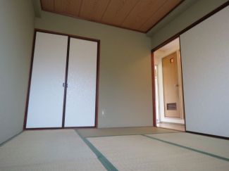 ベッドルーム