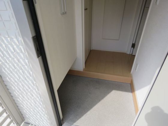 ブランカコート 玄関