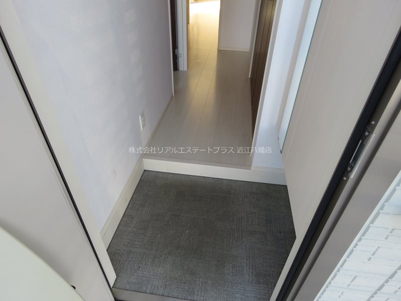 コンフォルタB棟 玄関