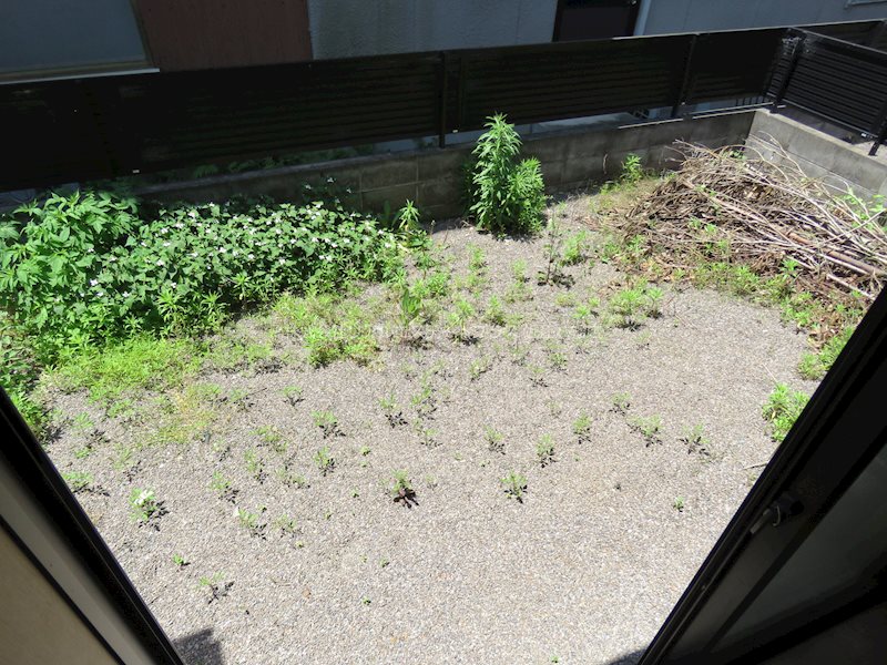 札の辻借家1号棟 ベランダ