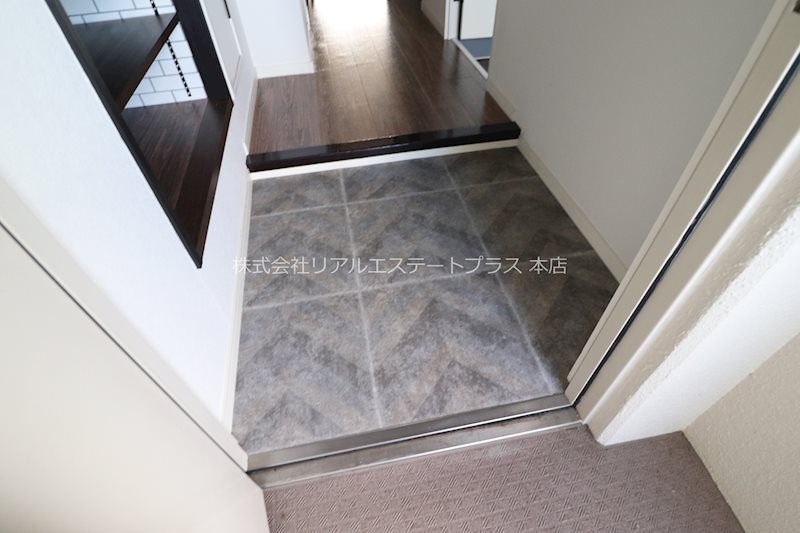 セルバ守山 玄関