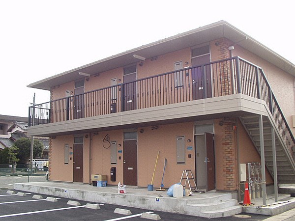 ロズウェル 201号室 外観