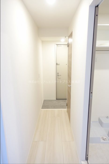 シャルム・リリー 玄関