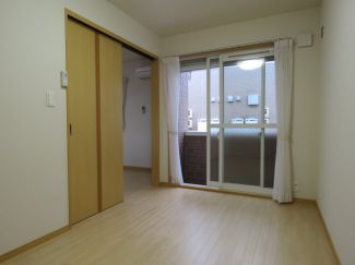 ルミナスローズ ベッドルーム