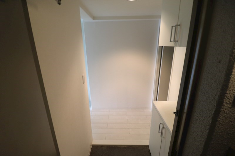 コスモ守山５番館 玄関