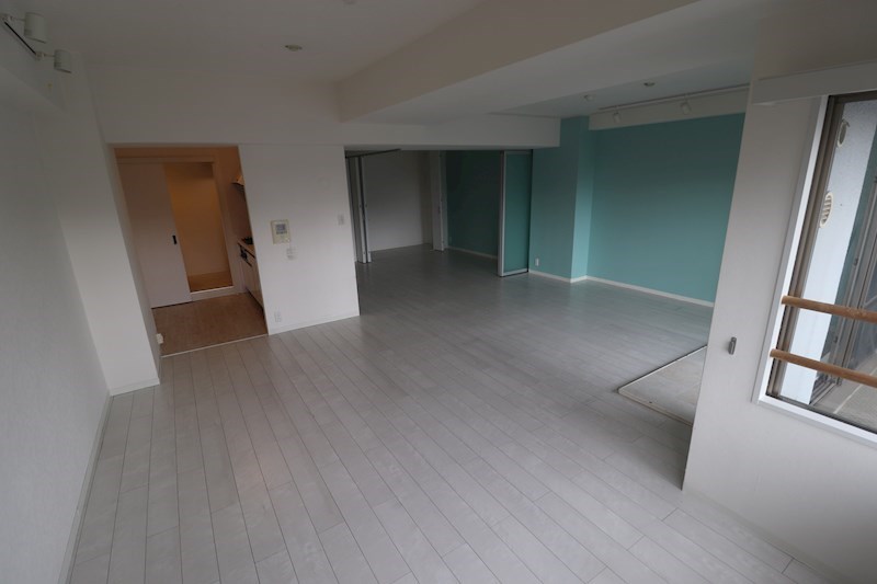 コスモ守山５番館 リビング