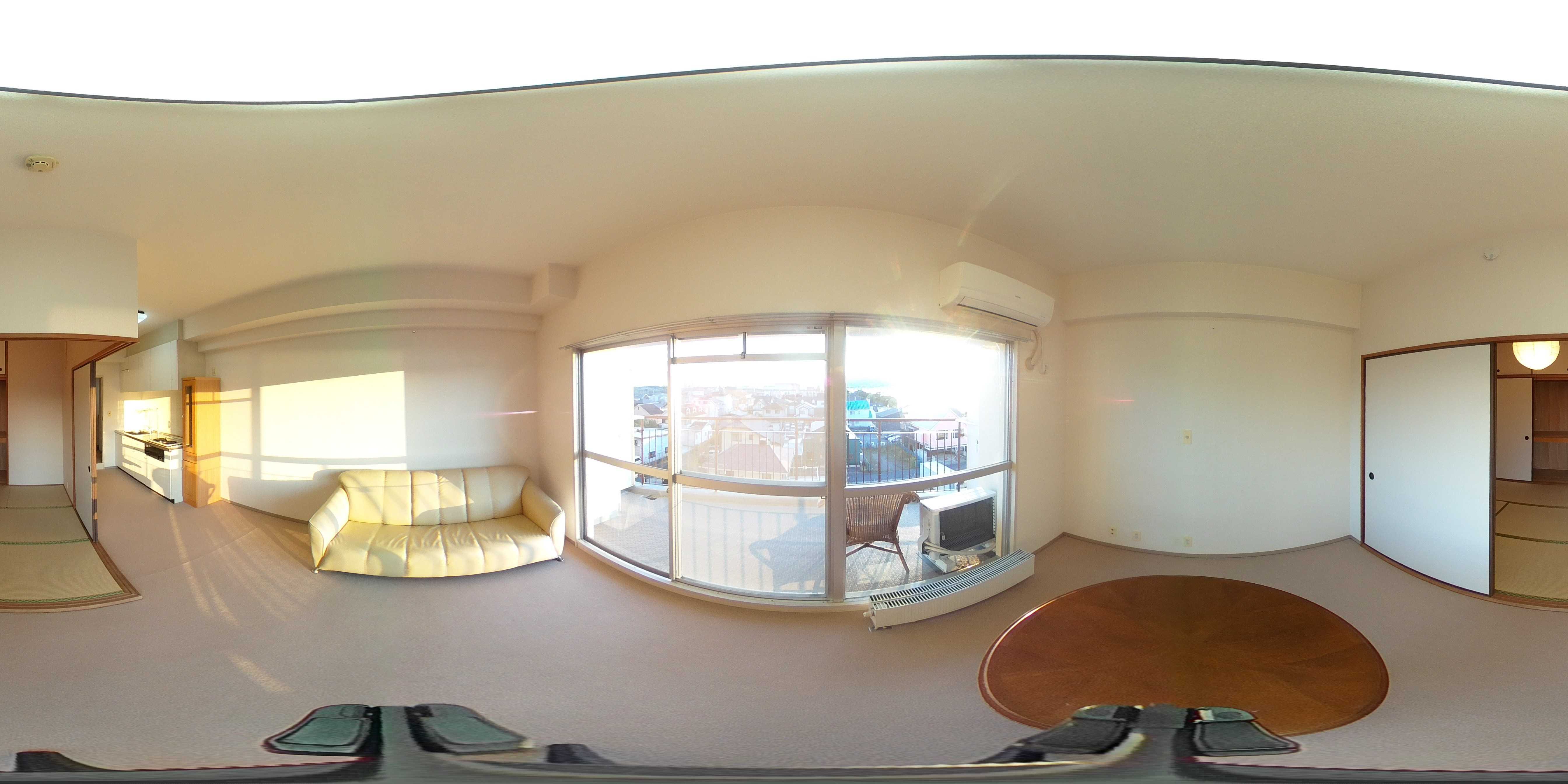 琵琶湖アーバンリゾートⅠ番館 リビング