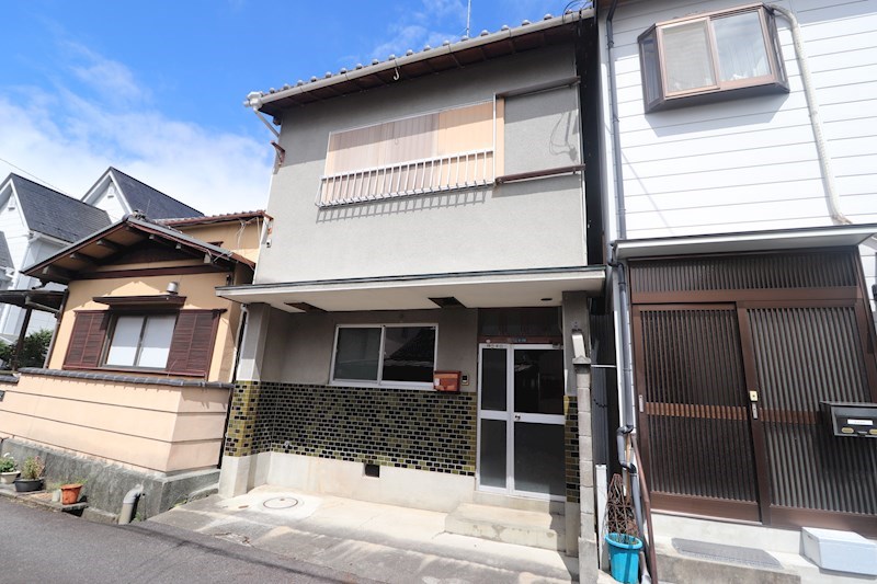 衣川3丁目貸家 外観