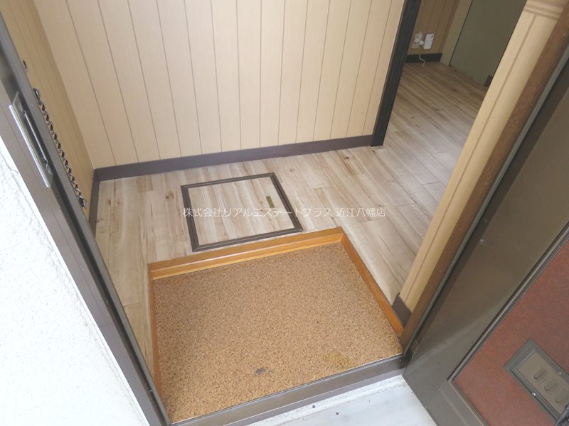 ハイツ本町 玄関