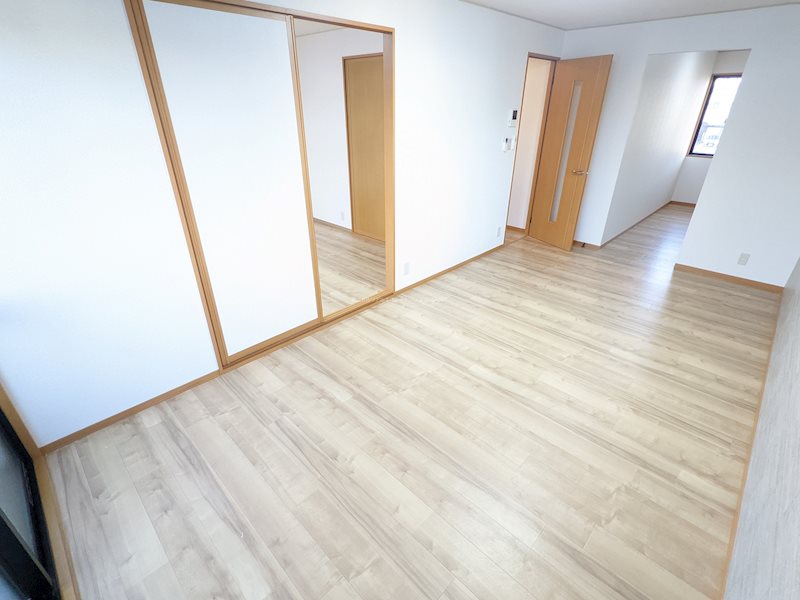 リリックスブルー　A棟 リビング