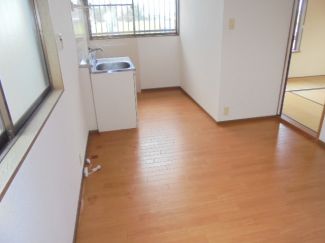 コーポ百栄 リビング