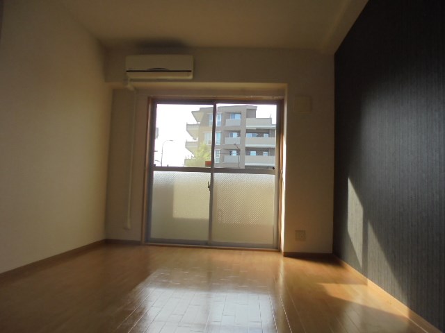 ローズガーデン ベッドルーム