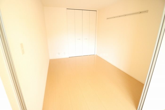 クレセント ベッドルーム