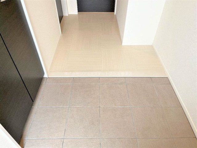 メゾン・ド・ソレイユ 玄関