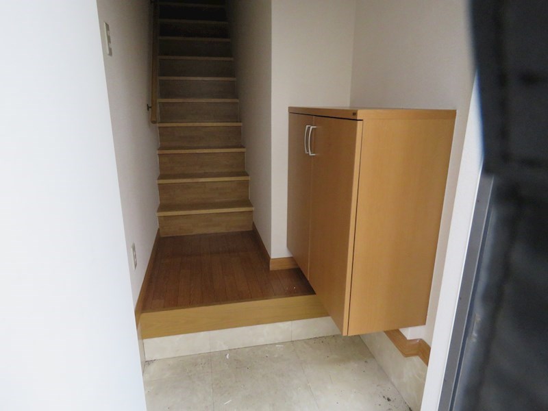 メゾンフローラ 玄関